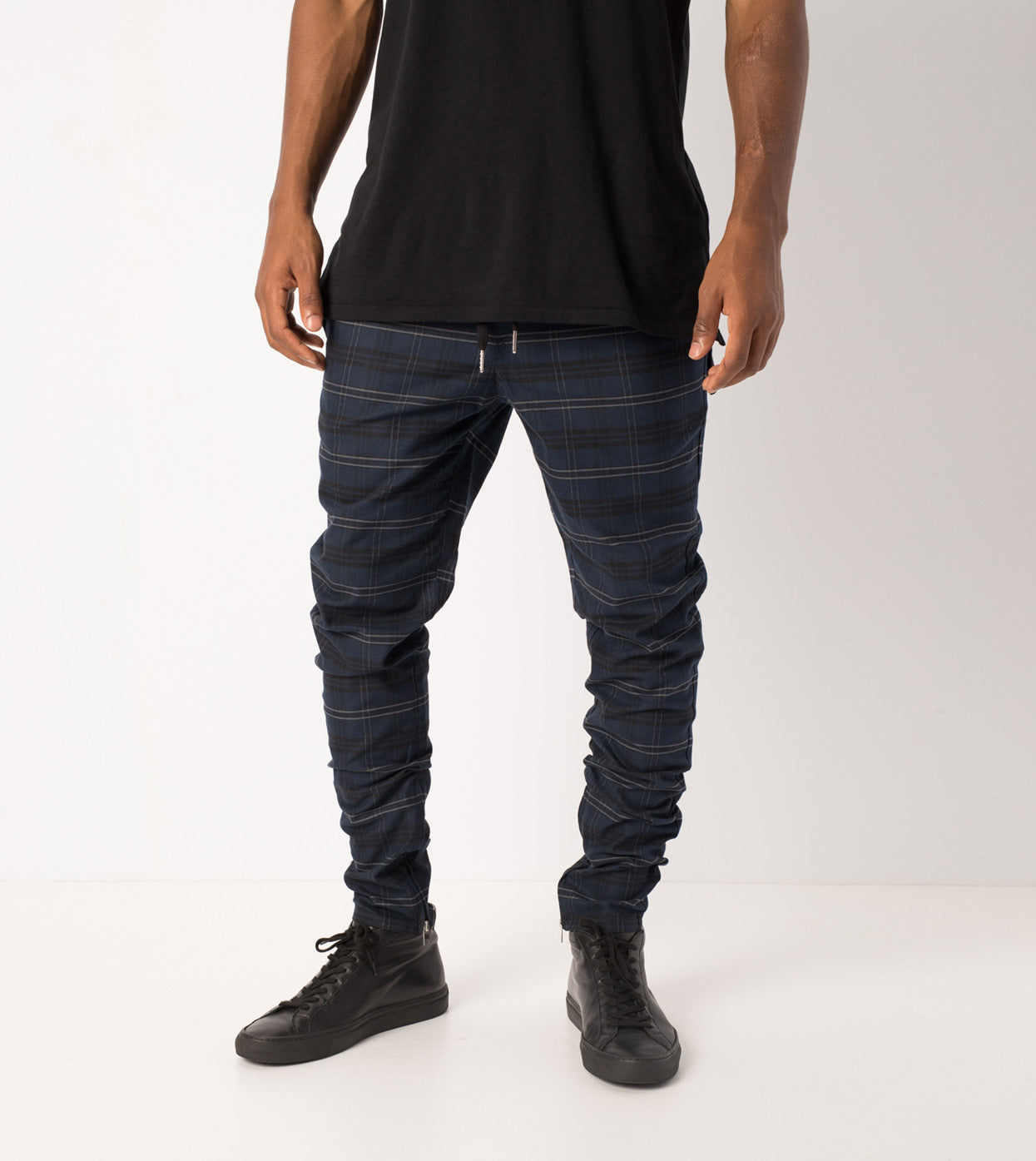 Unblockshot Chino Navy Check
