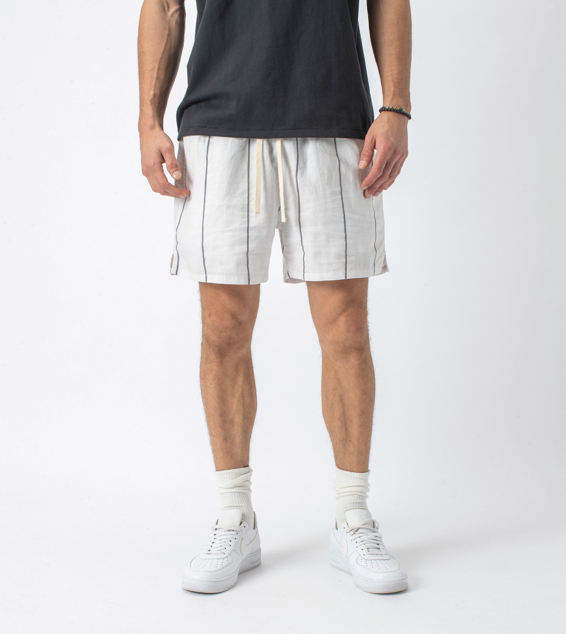 Vice Zephyr Short Milk/Black