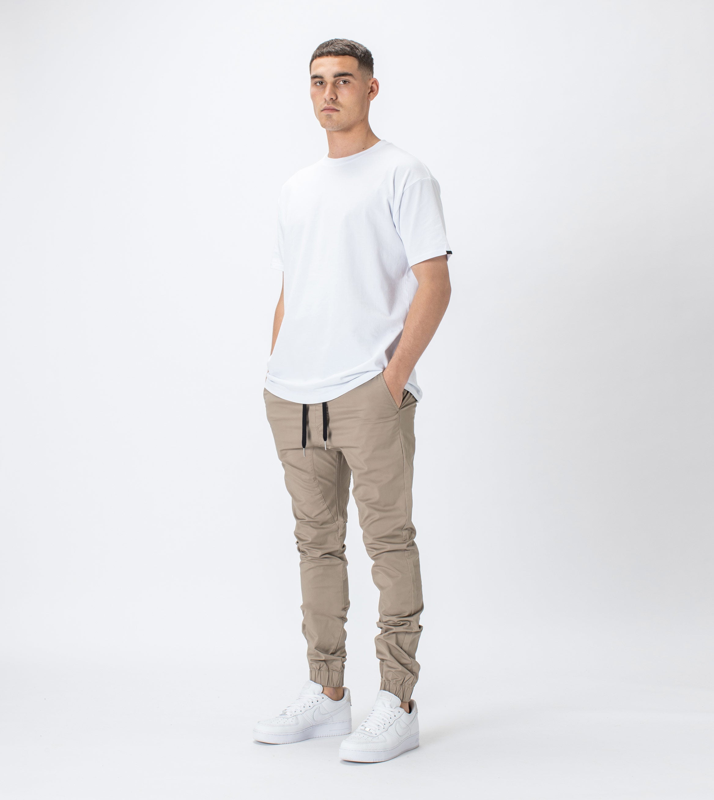 Sureshot Lightweight Jogger Sand